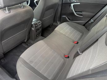 Vauxhall Insignia 2.0 CDTi SRi Nav Euro 5 5dr