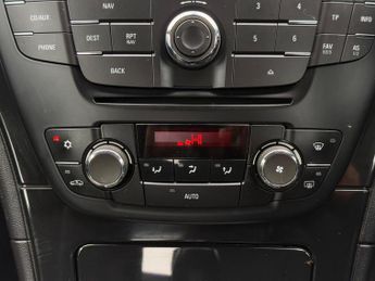Vauxhall Insignia 2.0 CDTi SRi Nav Euro 5 5dr