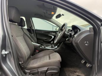 Vauxhall Insignia 2.0 CDTi SRi Nav Euro 5 5dr