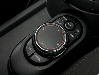 MINI Convertible 1.5 Cooper Auto Euro 6 (s/s) 2dr