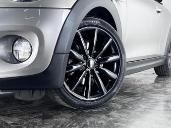 MINI Convertible 1.5 Cooper Auto Euro 6 (s/s) 2dr