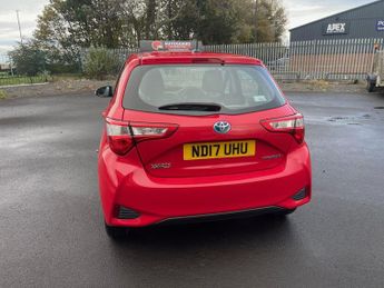 Toyota Yaris 1.5 VVT-h Icon Tech E-CVT Euro 6 (s/s) 5dr