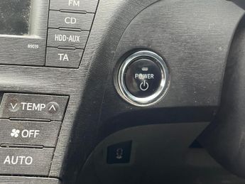 Toyota Prius 1.8 VVT-h T Spirit CVT Euro 5 (s/s) 5dr