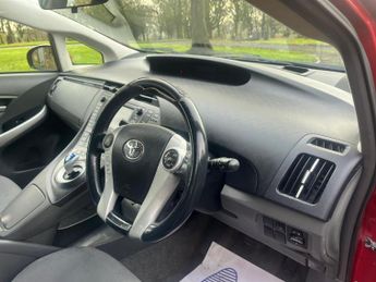 Toyota Prius 1.8 VVT-h T Spirit CVT Euro 5 (s/s) 5dr