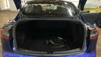 Tesla Model 3 (Dual Motor) Long Range Auto 4WDE 4dr
