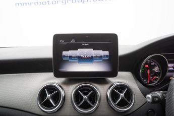 Mercedes-Benz GLA 1.6 GLA180 Urban Edition 7G-DCT Euro 6 (s/s) 5dr