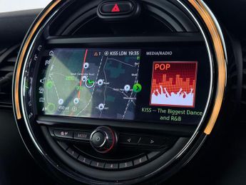 MINI Convertible 2.0 John Cooper Works Steptronic Euro 6 (s/s) 2dr