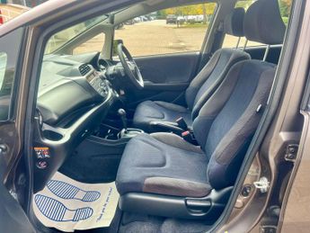 Honda Jazz 1.4 i-VTEC ES CVT Euro 5 5dr