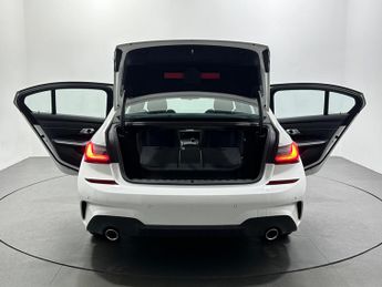 BMW 3 Series 2.0 320d MHT M Sport Auto Euro 6 (s/s) 4dr