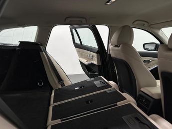 BMW 3 Series 2.0 320d MHT Sport Touring Auto Euro 6 (s/s) 5dr