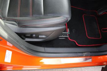 Renault Arkana 1.6 E-TECH r.s. line Auto 2WD Euro 6 (s/s) 5dr