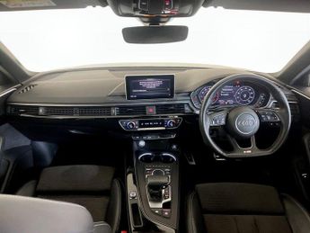 Audi A4 Avant 2.0 TFSI 40 Black Edition S Tronic Euro 6 (s/s) 5dr