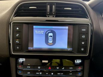 Jaguar F-PACE 2.0 D180 Prestige Auto AWD Euro 6 (s/s) 5dr