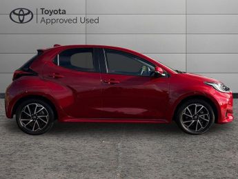 Toyota Yaris 1.5 VVT-h Design Hatchback 5dr Petrol Hybrid E-CVT Euro 6 (s/s) 