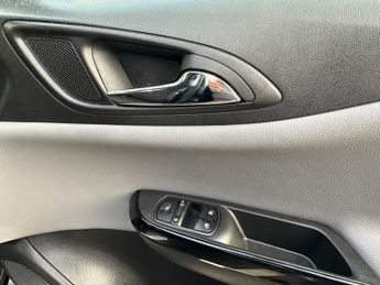 Vauxhall Corsa 1.4i SE Auto Euro 6 5dr