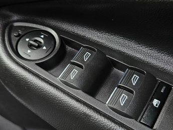 Ford Kuga 1.5T EcoBoost Titanium Auto AWD Euro 6 (s/s) 5dr