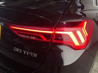 Audi Q3 1.5 TFSI CoD 35 Sport S Tronic Euro 6 (s/s) 5dr