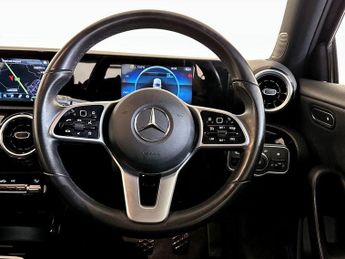 Mercedes-Benz A Class 2.0 A180d SE Euro 6 (s/s) 5dr