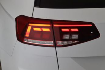 Volkswagen Passat 1.4 TSI 13kWh GTE DSG Euro 6 (s/s) 5dr