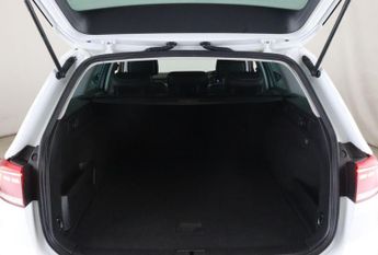 Volkswagen Passat 1.4 TSI 13kWh GTE DSG Euro 6 (s/s) 5dr