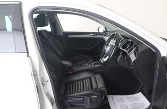 Volkswagen Passat 1.4 TSI 13kWh GTE DSG Euro 6 (s/s) 5dr