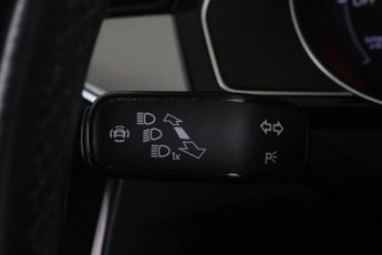 Volkswagen Passat 1.4 TSI 13kWh GTE DSG Euro 6 (s/s) 5dr