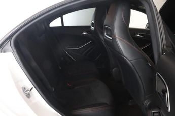 Mercedes-Benz CLA 1.6 CLA180 AMG Line Coupe 7G-DCT Euro 6 (s/s) 4dr