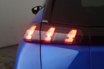 Peugeot 2008 1.2 PureTech Allure Premium + Euro 6 (s/s) 5dr