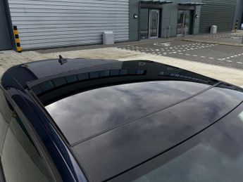 Volkswagen Scirocco 2.0 TDI R-Line DSG Euro 5 3dr (Leather, Nav)