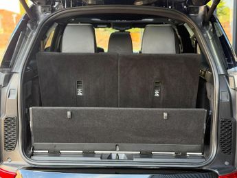 Land Rover Discovery 3.0 SD V6 HSE Luxury Auto 4WD Euro 6 (s/s) 5dr