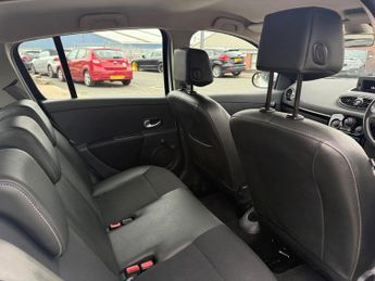 Renault Clio 1.2 TCe Dynamique TomTom Euro 5 5dr