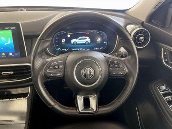 MG MG HS 1.5 T-GDI 16.6kWh Exclusive Auto Euro 6 (s/s) 5dr