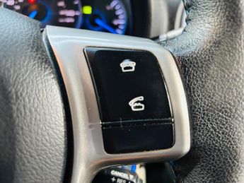 Toyota Yaris 1.5 VVT-h Icon Plus CVT Euro 5 5dr