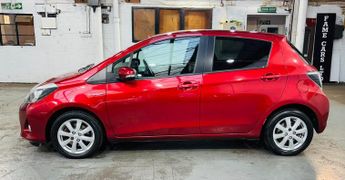 Toyota Yaris 1.5 VVT-h Icon Plus CVT Euro 5 5dr