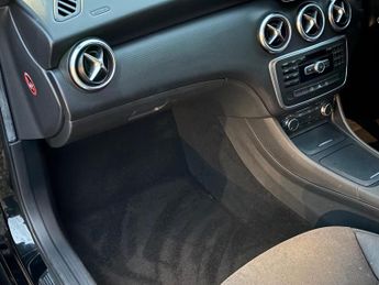 Mercedes-Benz A Class 1.5 A180 CDI SE 7G-DCT Euro 5 (s/s) 5dr