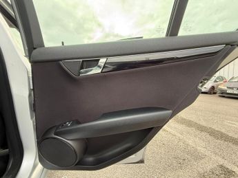 Mercedes-Benz C Class 2.1 C200 CDI BlueEfficiency SE Auto Euro 5 4dr