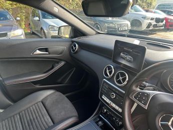 Mercedes-Benz A Class 1.6 A160 AMG Line (Premium) 7G-DCT Euro 6 (s/s) 5dr