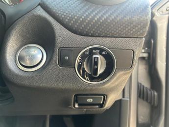 Mercedes-Benz A Class 1.6 A160 AMG Line (Premium) 7G-DCT Euro 6 (s/s) 5dr