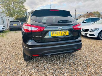 Nissan Qashqai 1.2 DIG-T N-Connecta XTRON 2WD Euro 6 (s/s) 5dr