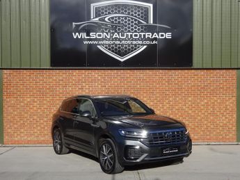 Volkswagen Touareg 3.0 TDI V6 R-Line Tiptronic 4Motion Euro 6 (s/s) 5dr