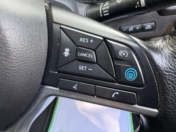 Nissan Leaf 40kWh Tekna Auto 5dr