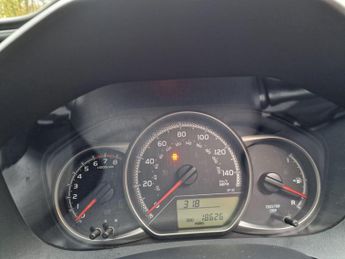 Toyota Yaris 1.33 Dual VVT-i Icon Multidrive S Euro 5 5dr Euro 5