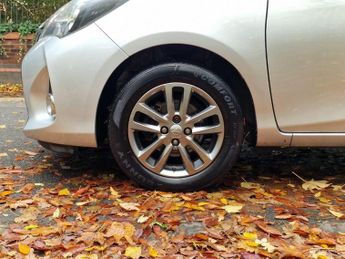 Toyota Yaris 1.33 Dual VVT-i Icon Multidrive S Euro 5 5dr Euro 5