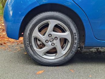 Toyota Yaris 1.5 VVT-h Icon E-CVT Euro 6 5dr