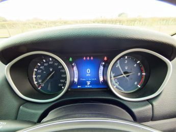 MASERATI GHIBLI 3.0D V6 Saloon 4dr Diesel ZF Euro 5 (s/s) (275 ps)