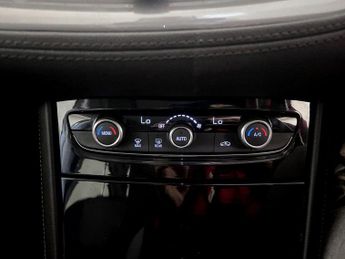 Vauxhall Grandland X 1.2 Turbo Sport Nav Auto Euro 6 (s/s) 5dr
