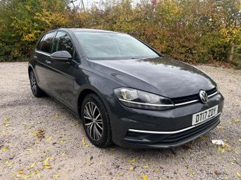 Volkswagen Golf TDi 1.6 TDI SE Nav DSG Euro 6 (s/s) 5dr