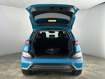 Hyundai KONA 39kWh Premium Auto 5dr (10.5kW Charger)