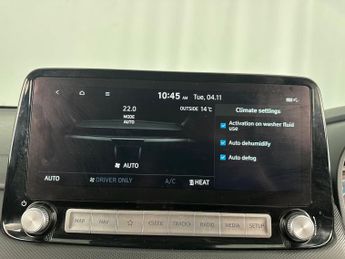 Hyundai KONA 39kWh Premium Auto 5dr (10.5kW Charger)