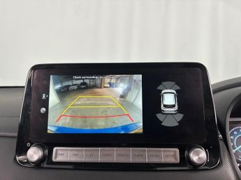 Hyundai KONA 39kWh Premium Auto 5dr (10.5kW Charger)